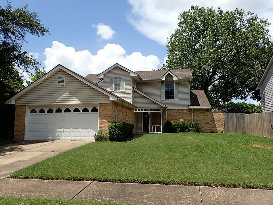 1st image of 10506 Clear Cove Ln