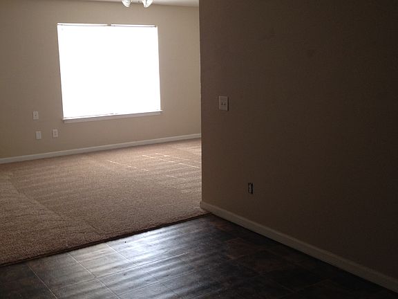 open kitchen to living room floor plan