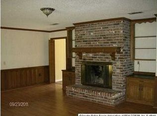 8911 Shady Bluff Dr, Baton Rouge, LA 70818