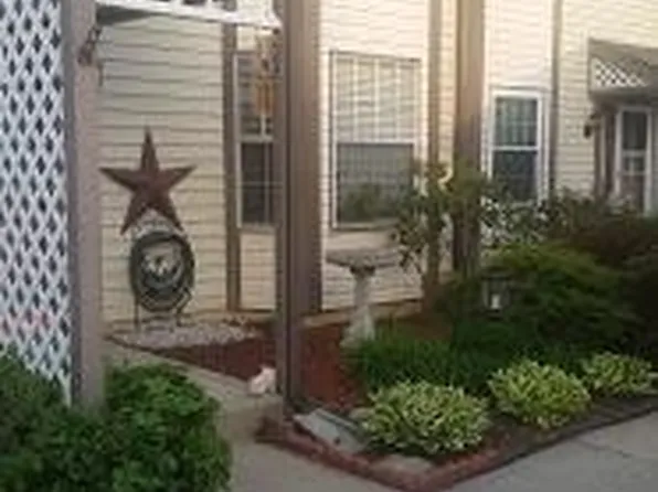 669 Lakefront Cir #35, Galloway, NJ 08205