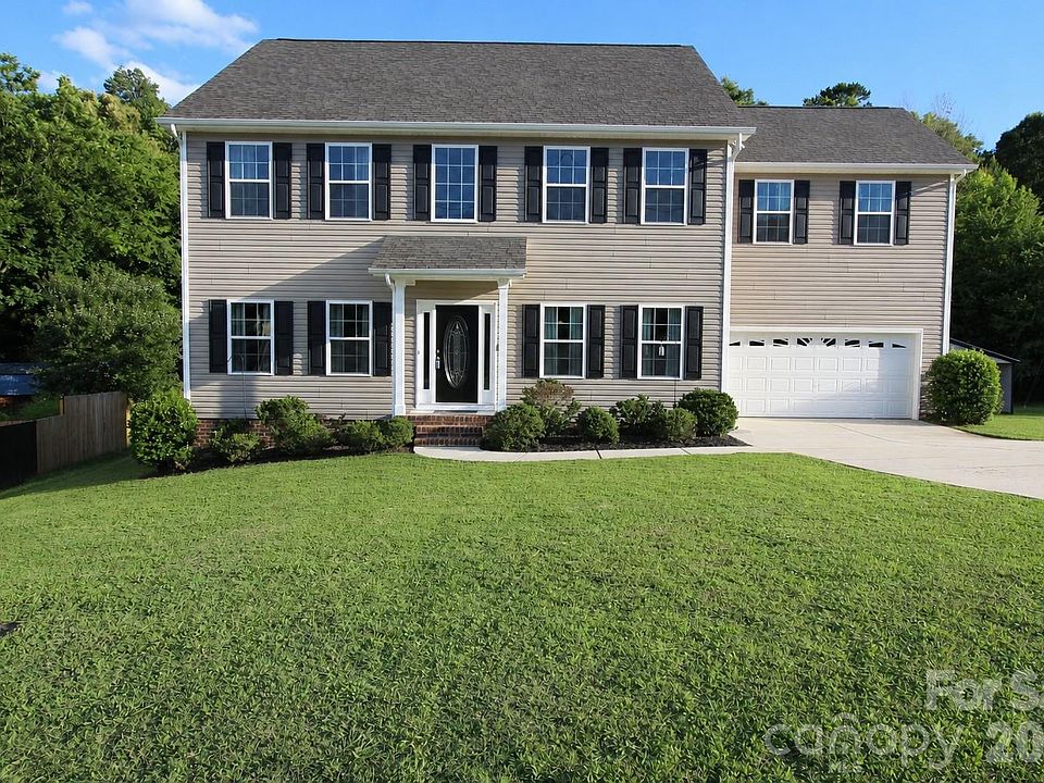 1st image of 1034 Arrowhead Dr SE