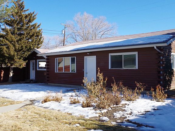 Detached garage and large workshop/storage