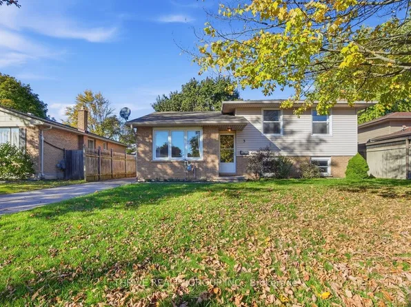 3 Parcreek Pl, Strathroy Caradoc, ON N7G 3S1