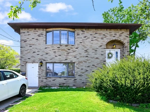 368 Garibaldi Ave, Lodi Boro, NJ 07644