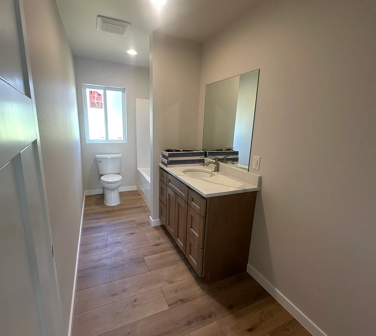 3 bed, 1600 sqft, $2,100 — Photo 4