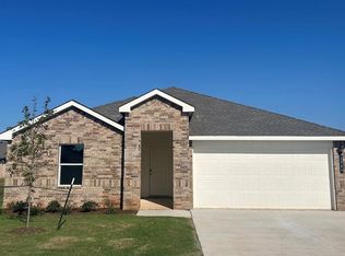 2904 Campfire Dr, Yukon, OK 73099