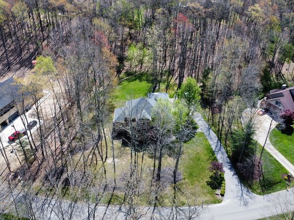 112 Greenbrier Rd, Daniels, WV 25832