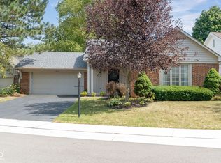 12427 Charing Cross Rd, Carmel, IN 46033