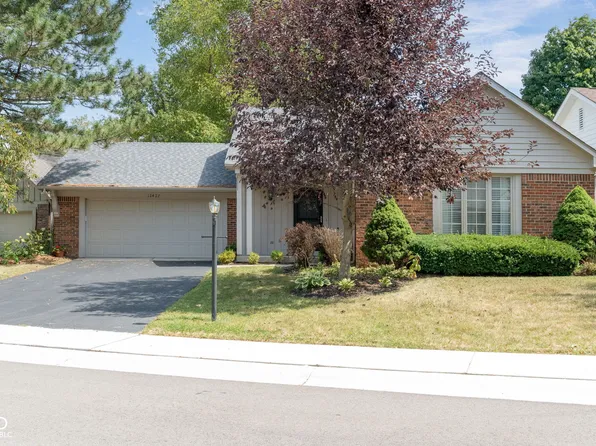 12427 Charing Cross Rd, Carmel, IN 46033