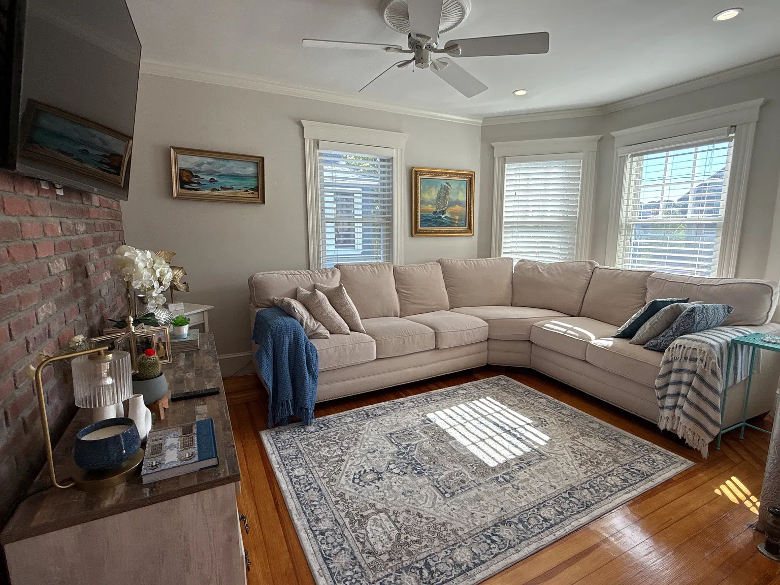 27 Walnut Street — Photo 1