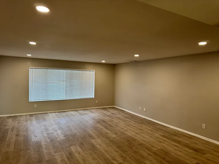 415 S Tahquitz Ave — Photo 21