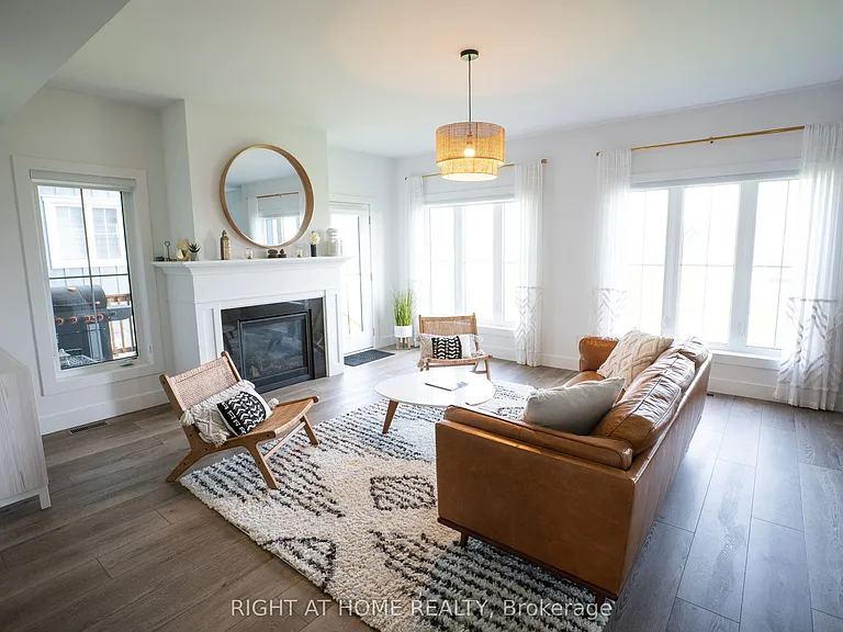 114 Black Willow Cres — Photo 7