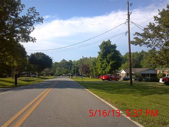 3rd image of 5107 Westgate Dr