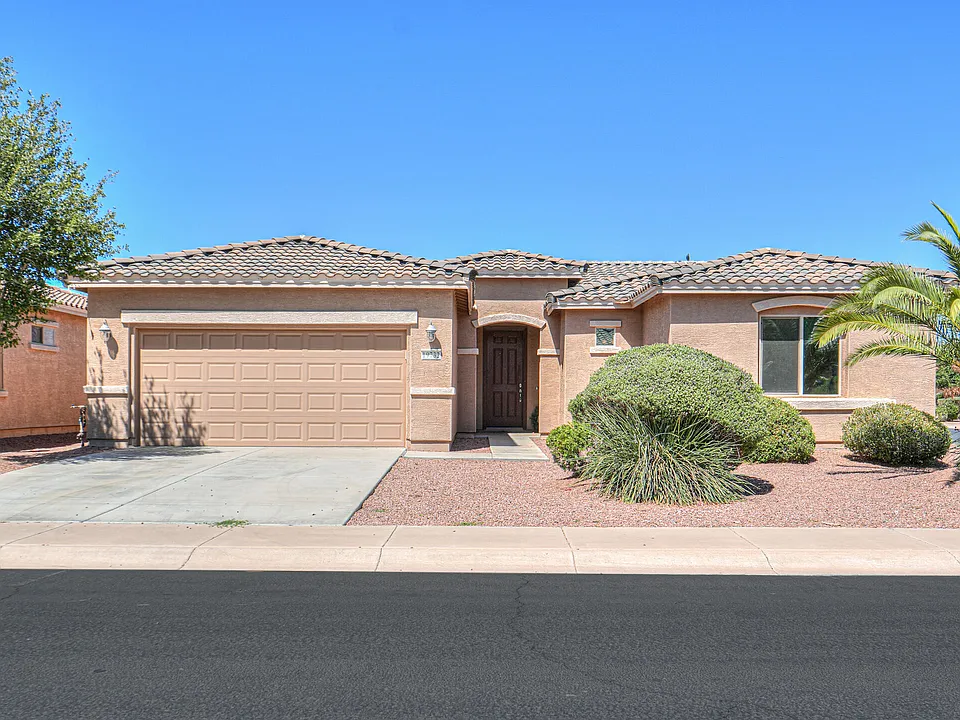 19732 N Flamingo Rd
