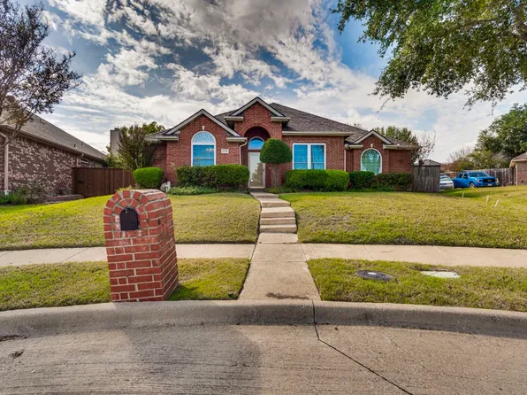 1925 Crossbow Ct, Mesquite, TX 75149