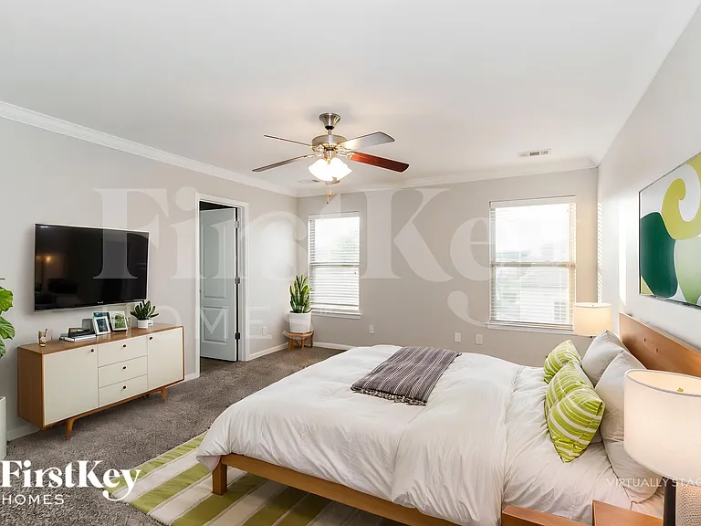 2045 Kensington Ct — Photo 11