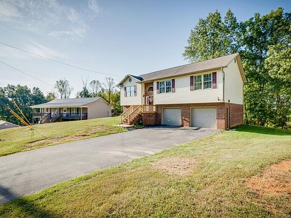 3rd image of 181 Madeline Ln