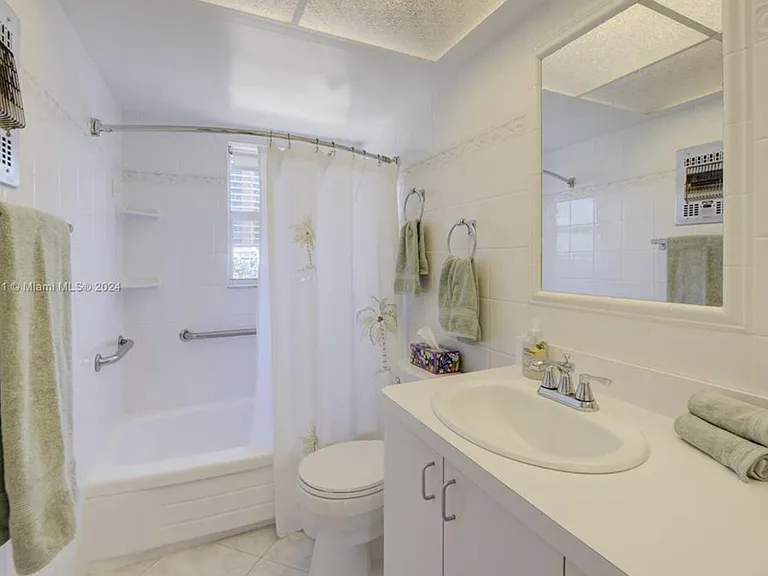9 N Birch Rd #503 — Photo 9
