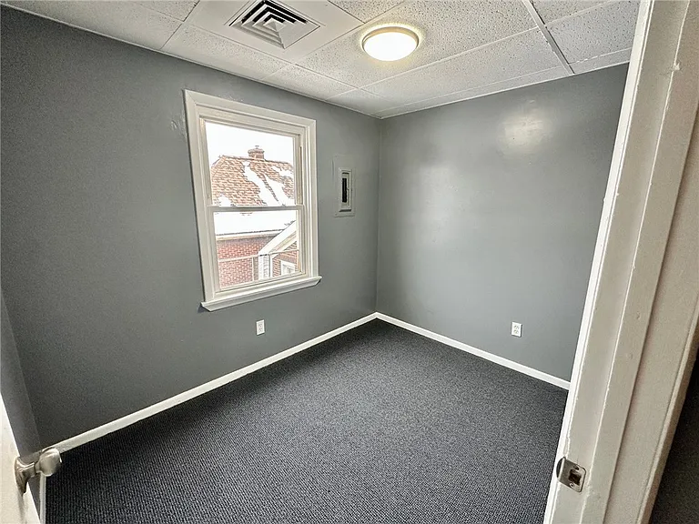 305 Bessemer Ave #3B — Photo 8