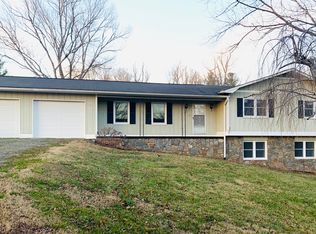 411 Hoopers Creek Rd, Fletcher, NC 28732