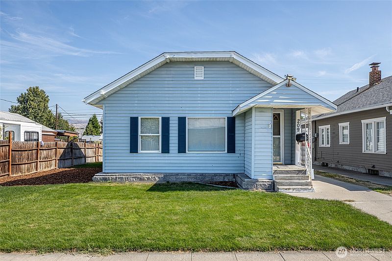 5th image of 209 Fuller Street