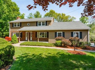 54 Lovelace Dr, West Hartford, CT 06117