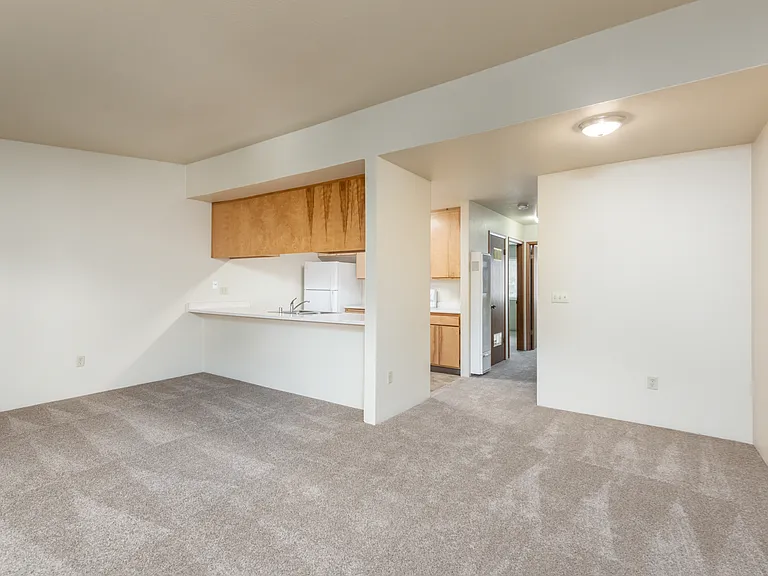 Meadowrock Apartments — Photo 17