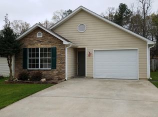 231 Carrington Ln, Calera, AL 35040