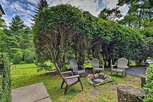 Fire Pit Seating Area