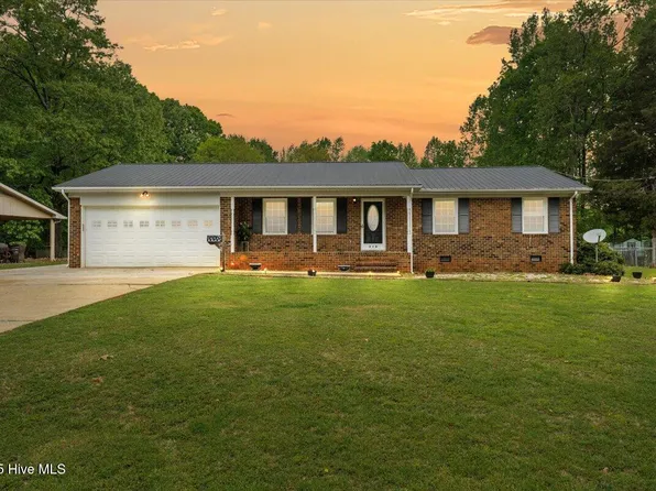 410 W 10th Street, Siler City, NC 27344