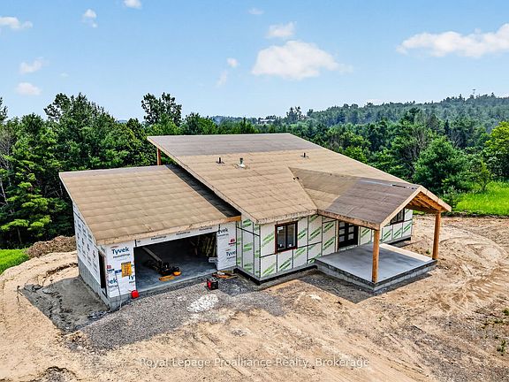 2nd image of 15 Humphries Rd