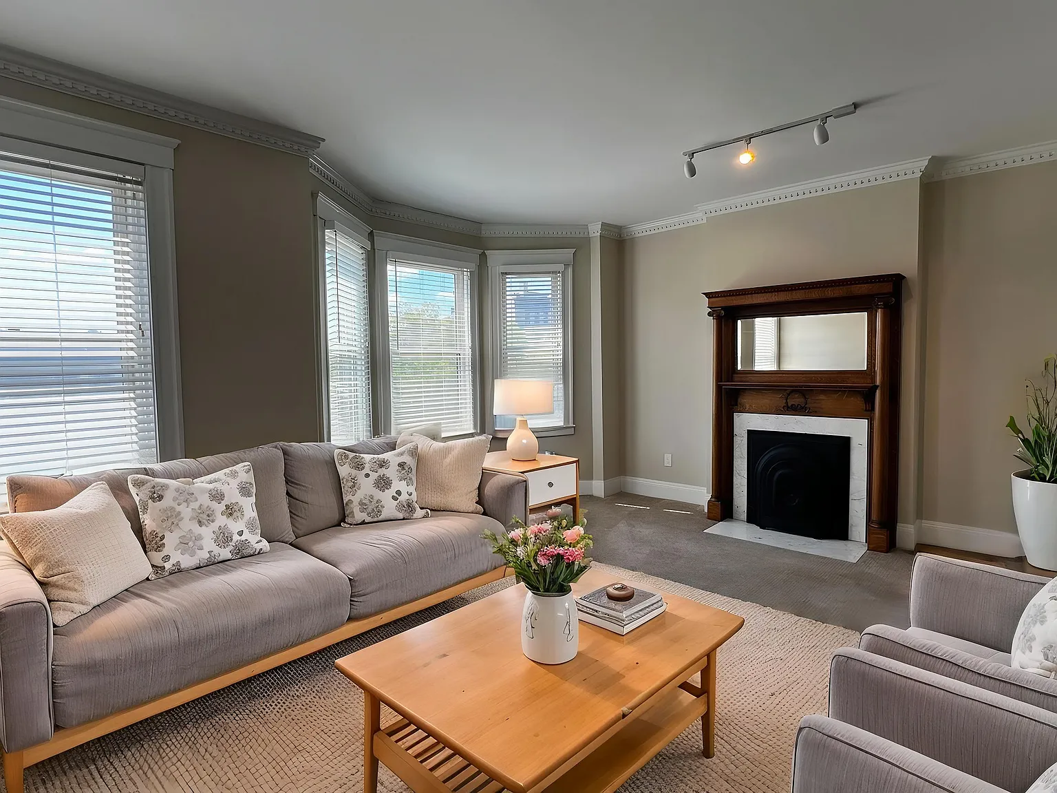 2 bed, 1500 sqft, $2,000 — Photo 1