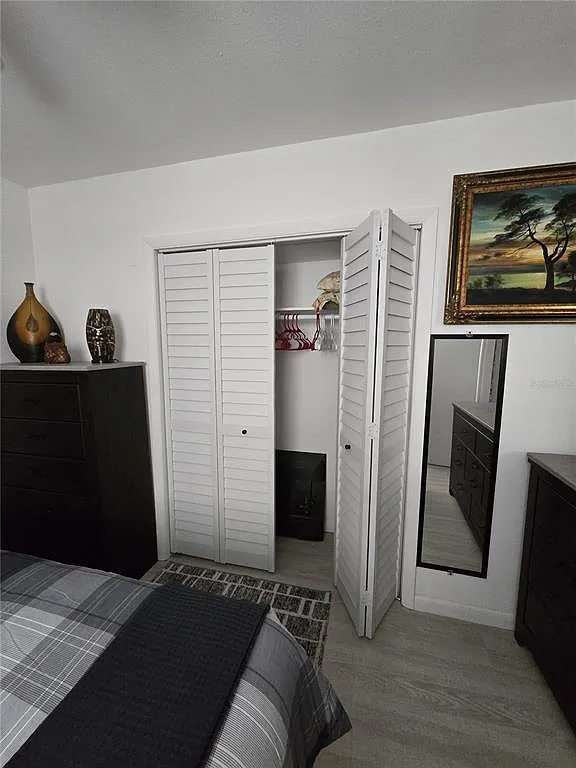 3 bed, 2.0 bath, 1121 sqft, $1,200 — Photo 4