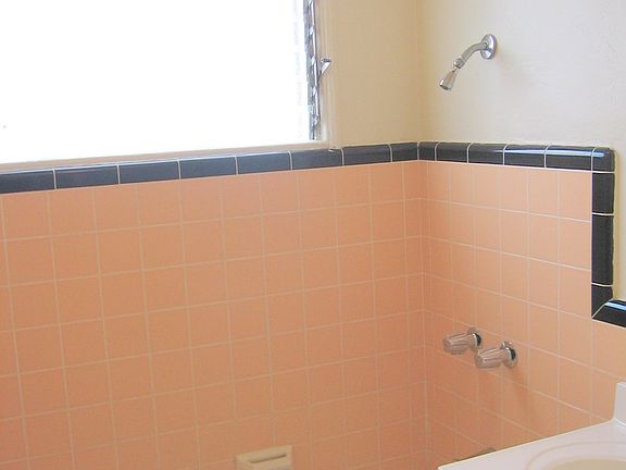 2nd image of 4230-4236.5 Campus Ave #42345