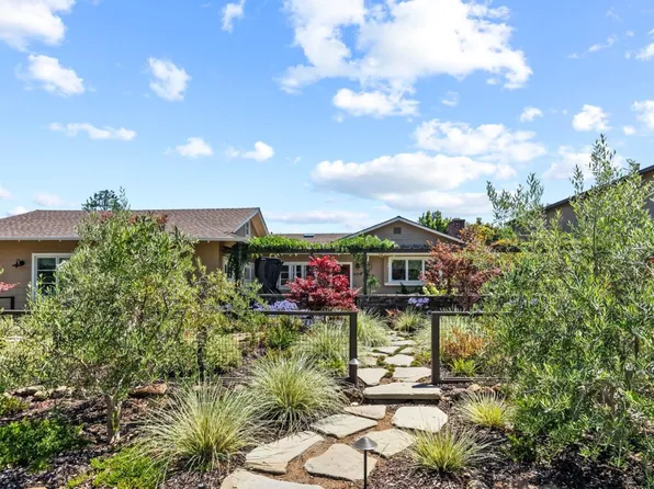 406 Arboleda Dr, Los Altos, CA 94024