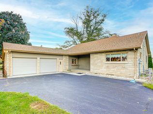 24542 Caton Farm Rd, Plainfield, IL 60586