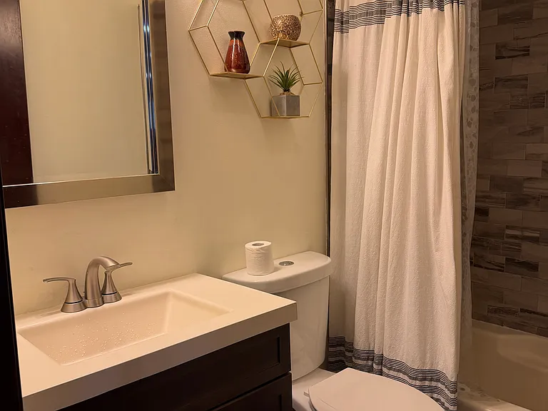 52 Heckel St #102 — Photo 20