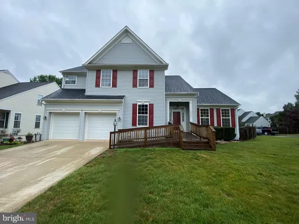 9884 Arrowood Dr, Manassas, VA 20111