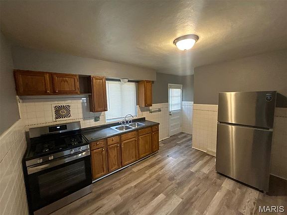 5th image of 3436 Saint Henry Ln