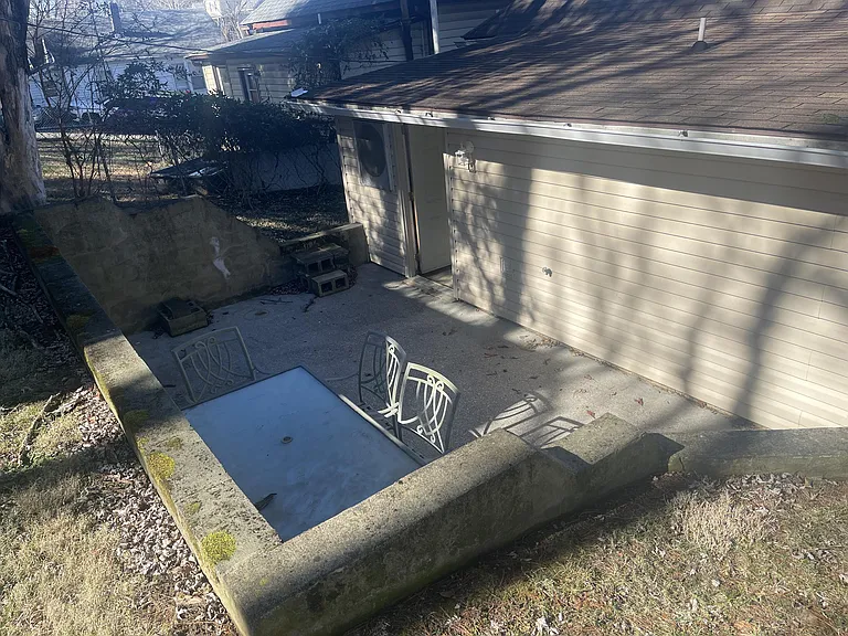 1605 Church Ave SE — Photo 3