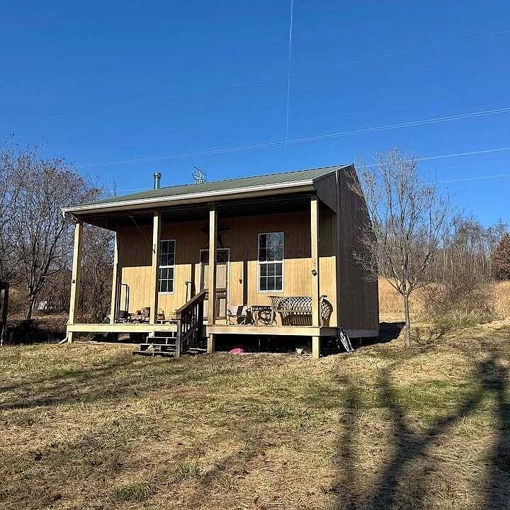 1st image of 12521 Fallsburg Rd NE