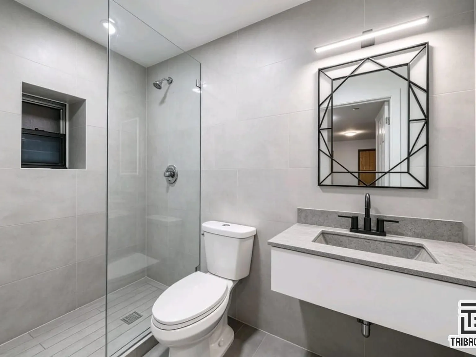 211 East 81st Street — Photo 3