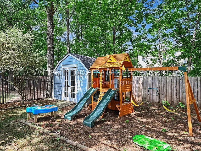 9201 Hanworth Trace Dr — Photo 25