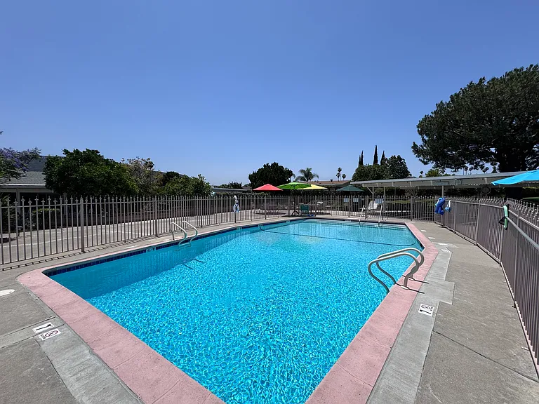 914 La Fiesta Way — Photo 31