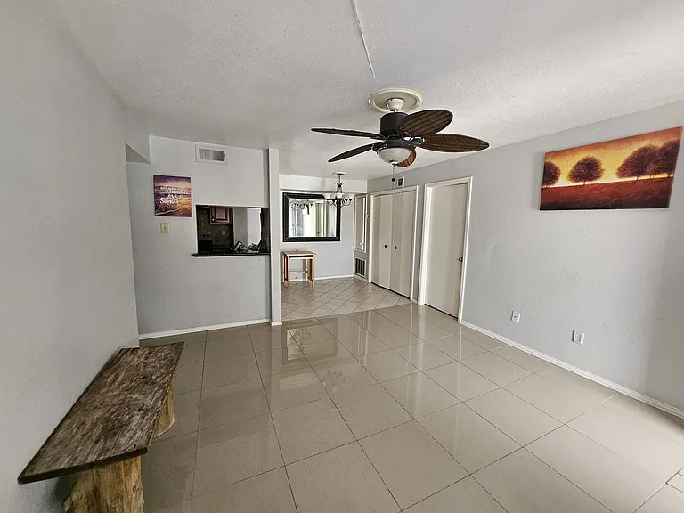 7200 Clarewood Dr #1215 — Photo 12