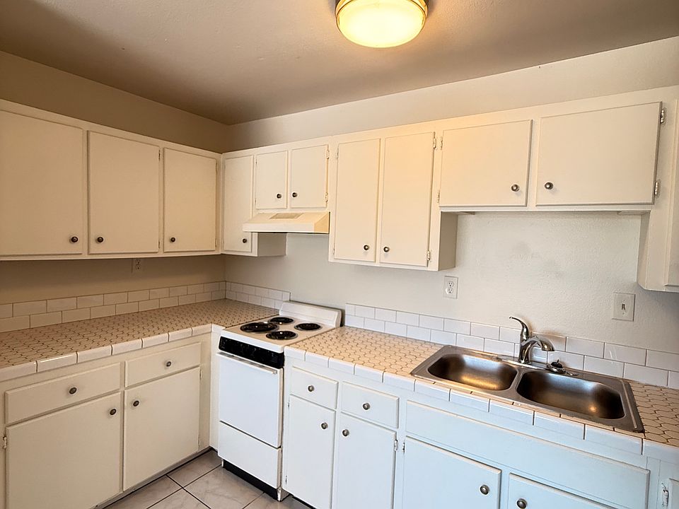 1st image of 3949 33rd St APT 18