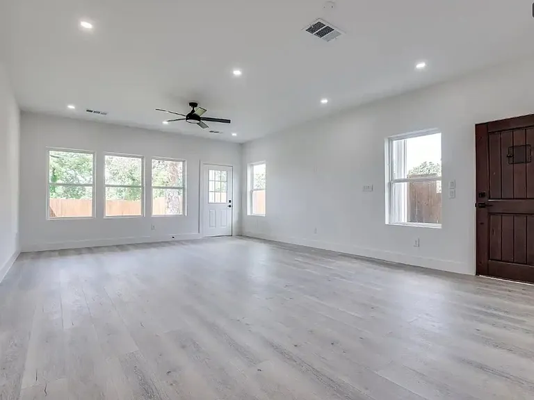 3413 Wendelkin St — Photo 4