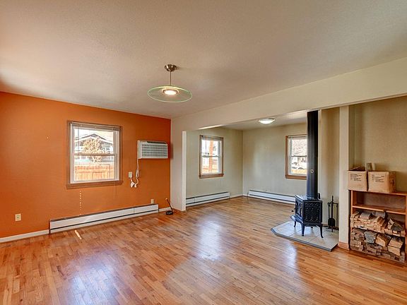 2nd image of 1236 N Jefferson Ave