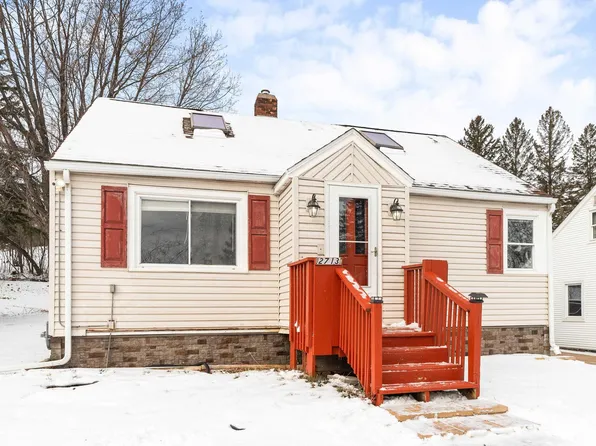 2713 W 15th St, Duluth, MN 55806