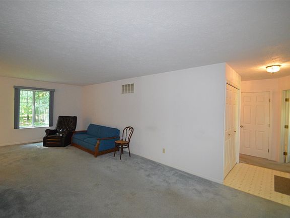 5th image of 52123 Wembley Dr